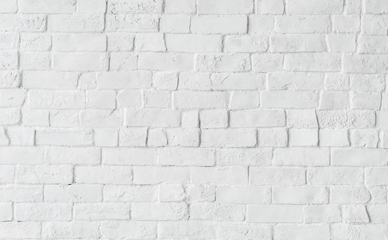 balta ķieģeļu siena